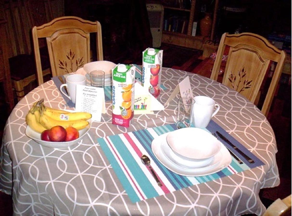 Gite Au P'Tit Bonheur B&B Coaticook Exteriör bild