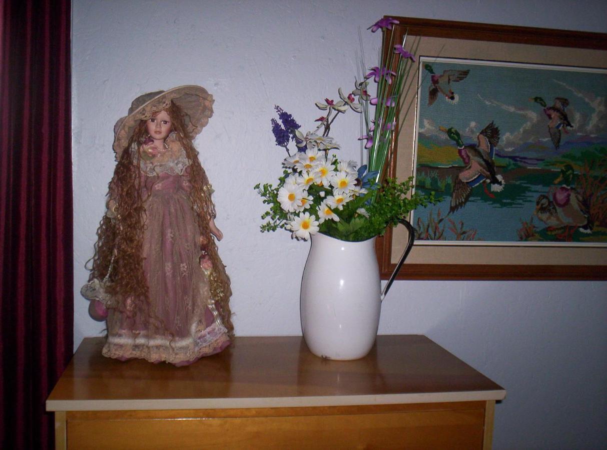 Gite Au P'Tit Bonheur B&B Coaticook Exteriör bild